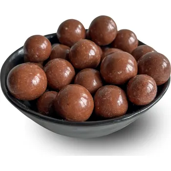 Lyopotraviny s.r.o. Lískové ořechy v mléčné čokoládě Hmotnost balení: 1000 g