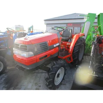 Zahradní traktor Malotraktor Kubota GL 260 plně repasovaný 4WD Malotraktor Kubota GL 260 plně repasovaný 4WD