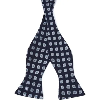 Motýlek Hedvábný vázací motýlek v námořnické modré s geometrickým vzorem - Tailor Toki