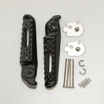 SADA DÍLŮ NA BIKETEC STUPAČKY (STUPĚČKY) KOMPLETNÍ S UPEVNĚNÍM HONDA CBR 600RR / CBR 1000R