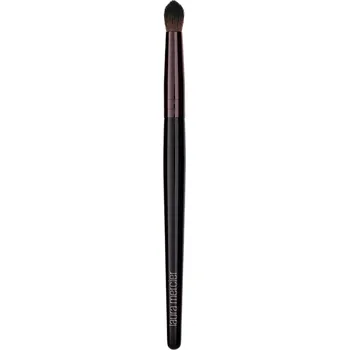 Laura Mercier Kosmetický štětec na oční stíny (Eye Crease Brush) + 2 měsíce na vrácení zboží