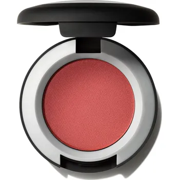 Přípravek na oči MAC Cosmetics Matné oční stíny (Powder Kiss Matte Eye Shadow) 1,5 g Devoted to Chili + 2 měsíce na vrácení zboží