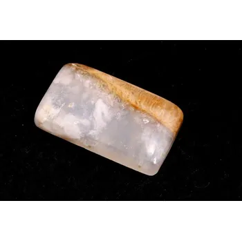 Přírodní kámen Kabošon White Feather Agate č.3497 (31x18x7mm)