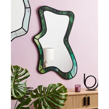 Zrcadlo Nástěnné zrcadlo zelené dřevovláknitá deska rám sklo 60 x 98 cm nepravidelný tvar moderní styl obývací pokoj předsíň Beliani