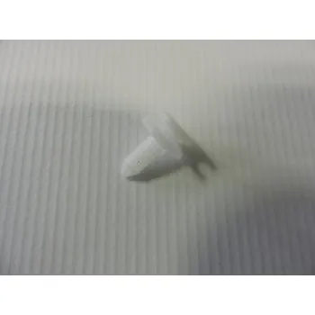 Příslušenství karosérie Příchytka panelu sloupku OCTAVIA II., ORIGINAL, pro RAPID, NH. Typové číslo: 3B0867333,3B0867333,3B0867333