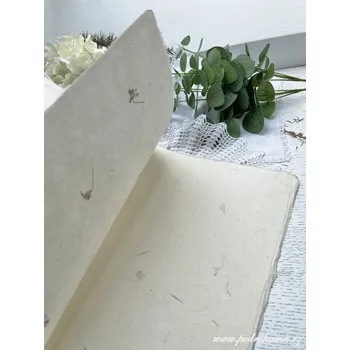 Umělecký papír Olino Paperworks Int BV Gampi papír s vlisovanými drobnými kvítky 90 gr. Velikost: A4 - 29,5x21 cm