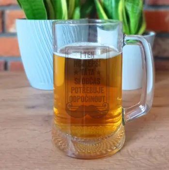 Žertovný předmět I ten nejlepší táta si občas potřebuje odpočinout - Sklenice s gravírováním