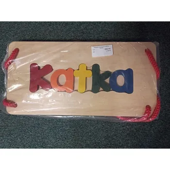 Dětská houpačka Houpačka Cubs dřevěná sedák se jménem KATKA .