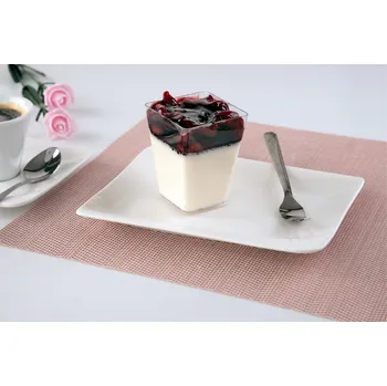 Hotové jídlo Sladká Pohotovost Panna Cotta s lesními plody