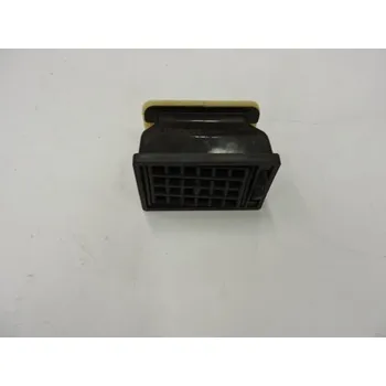 Příslušenství karosérie Ofukovač přední levý hnědý FAVORIT, CZ 115972190, pro STARŠÍ TYPY, FAVORIT. Typové číslo: 115972190,115972190,115972190