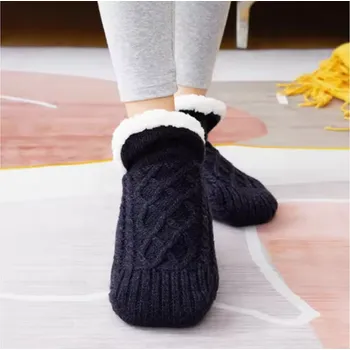 Dámské ponožky Dámské zimní ponožky - papuče - s kožíškem Barva: Černá, Velikost: 35-39 (240 mm)