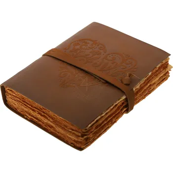 Karnevalový kostým Leather Journals Kožený zápisník s reliéfním motivem srdce tvořeným rostlinami