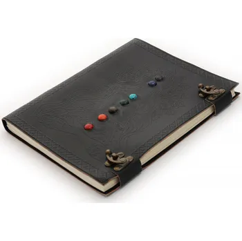 Karnevalový kostým Leather Journals Zápisník s koženým přebalem s dívkou v lotosovém sedu a kameny sedmi čaker