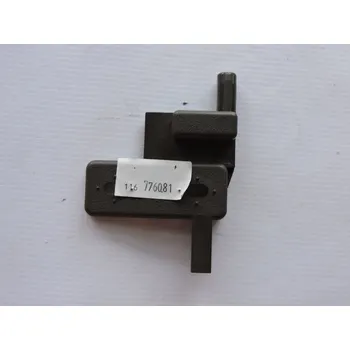 Autodíl Čep plata levý HNĚDÝ FORMAN, ORIGINAL 116776081, pro STARŠÍ TYPY, FAVORIT. Typové číslo: 116776081,116776081,116776081