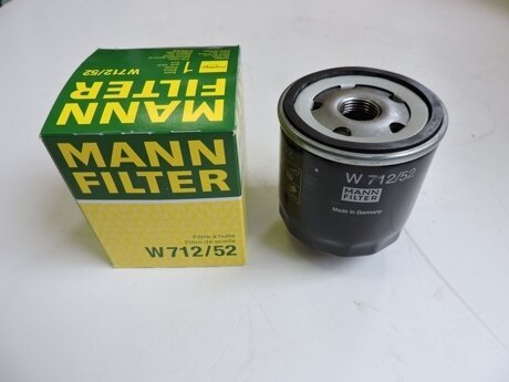 Filtr oleje OCTAVIA I. 1,6 55 kw, MANN-FILTER W712/52, pro FELICIE, I.. Typové číslo: W712/52,W712/52,122094106, 030115561AB, 030115561AA, 030115561AN, 030115561E, 030115561F, 030115561K, W712/52