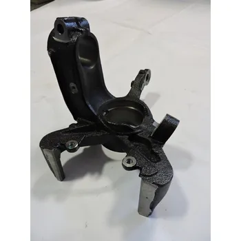 Čep otočný pravý FABIA I. CN 6Q0407256AG, pro ROOMSTER, 5J. Typové číslo: 6Q0407256AG-CN,6Q0407256AG-CN, 6Q0407256AG-CN , 6Q0407256AG