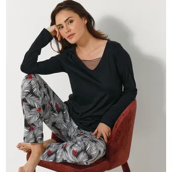 Dámská móda Pyžamo s transparentní vsadkou a potiskem černá 42/44