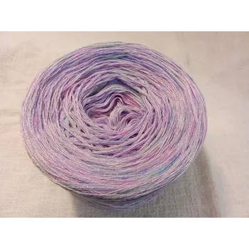Příze Levandulová romance 3-nitka 1000m s lurexem a duhovou nitkou (Melírové klubko s lurexem a duhovou nitkou Levandulová romance)