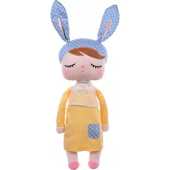 Panenka Panenka se jménem ve žlutých šatech