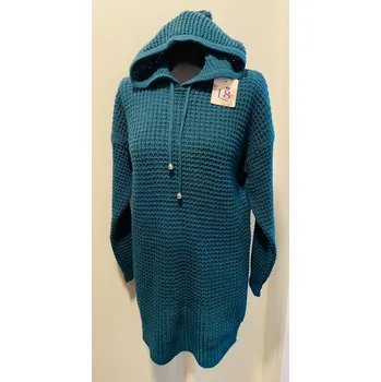 Dámský svetr Dlouhý dámský svetr s kapucí