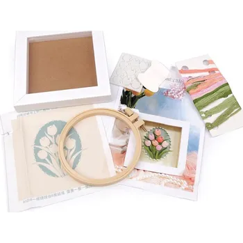 Vyšívací vzor Kreativní vyšívací sada s rámečkem - 2 režná světlá