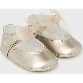 Dívčí pyžamo Dívčí obuv, capáčky Mayoral 9814 barva: zlatá, Rozměr: 18