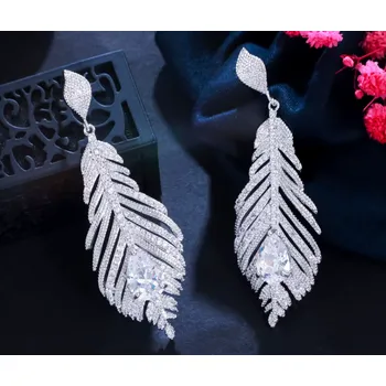 Náušnice B-TOP Visací náušnice Peří s AAA zirkony - bílé pozlacení