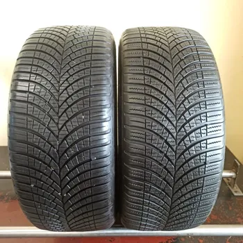 Celoroční osobní pneu Goodyear 215/40 R18 89W 1x6,5-7,5mm 1x5,5-6mm (Použité)