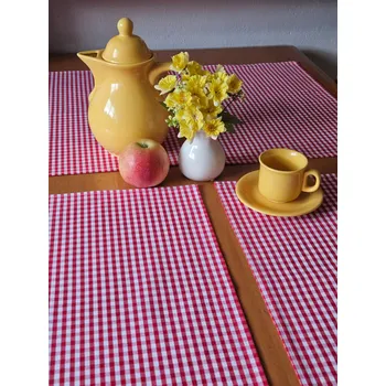 prostírání Prostírání kanafas červená kostka (Prostírání kanafas červená kostka)