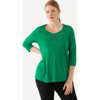 Dámské tričko Ulla Popken, Plus size Tričko, výšivka, Classic, srdcový výstřih, 3/4 rukávy pro plnoštíhlé nadměrná velikost, 826755455-1128, zelený, 42/44, Nadměrné velikosti, Plus size oblečení, Oblečení pro boubelky, Oblečení pro baculky, Oblečení pro plnoštíhlé, Obl