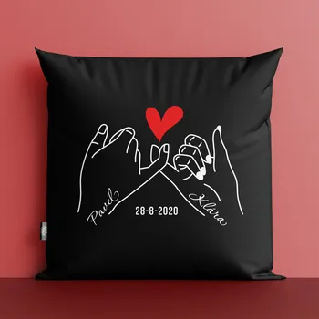 Dekorativní polštářek Polštář ruce se jmény a datem černý