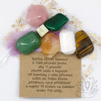 Sada hojnosti s růženínem a selenitem