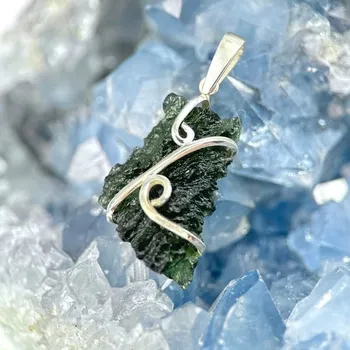 Přívěsek Drakkaria MOSS, stříbrný přívěsek s vltavínem, Ag 925