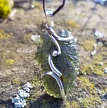 Drakkaria SIRIUS stříbrný přívěsek s vltavínem, Ag 925