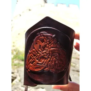 Náramek ZVÍŘECÍ TRISKEL, kožený náramek