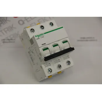 Jistič A9F03310 - Jistič iC60N 3P 10A B