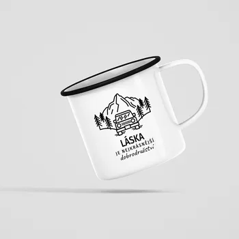 Žertovný předmět Láska je nejkrásnější dobrodružství - keramický smaltovaný hrneček s potiskem