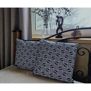 Povlak na dekorativní polštářek Povlak na polštářek černobílý etno
