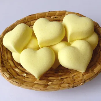 bomba do koupele Srdíčková šumivka do koupele - SLUNEČNÍ LÁZEŇ (šumivka se slunečnicovým olejem, mořskou solí a směsí přírodních silic)