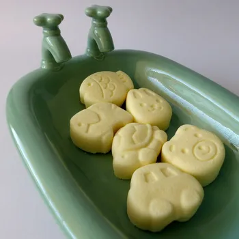 bomba do koupele Dětská šumivka do koupele - SLUNEČNÍ LÁZEŇ (Dětská šumivka se slunečnicovým olejem, mořskou solí a směsí přírodních silic)