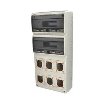 Rozvaděč Famatel Skříň 3978 AcquaCOMBI IP65, 6 otvorů, 32 modulů, 685x330x155mm