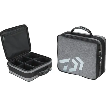 Pouzdro na rybářské vybavení Obal nejen na navijáky D-VEC Daiwa - M (26 x 23 x 9 cm)