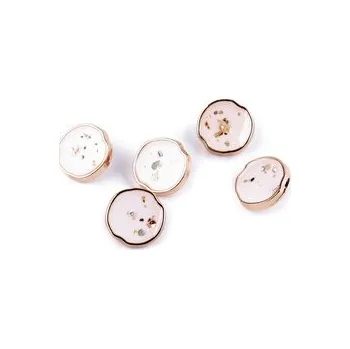 Knoflík Kovový knoflík AB perleť v pryskyřici velikost 24"; 32"; 36" - 5 ks - 1 (24") bílá zlatá