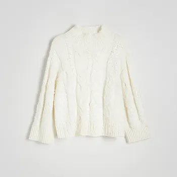 Dámský svetr Reserved - Svetr s flitrovými aplikacemi - krémová - 027DS-01X - 027DS-01X-M