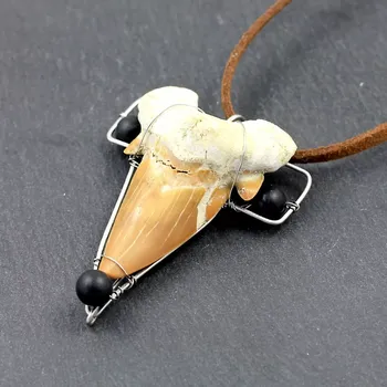 Náhrdelník Pánský přívěsek na krk se zubem