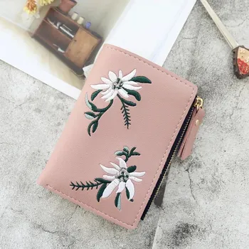 Peněženka Elegantní dámská peněženka s květinovým vzorem - Růžová