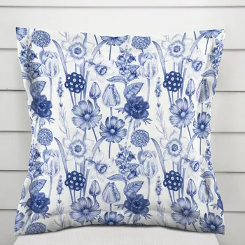 Povlak na dekorativní polštářek Dekorační povlak na polštář s lemem PML-090 Modré jarní květiny na bílém 35 x 45 cm