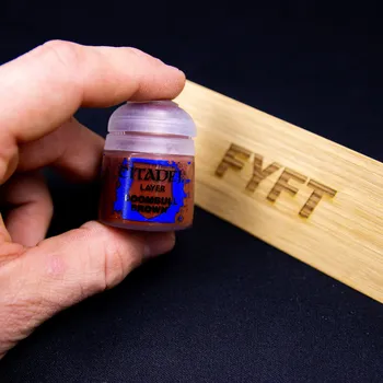 Modelářská barva Citadel Layer: Doombull Brown 12ml - barva na figurky miniatury