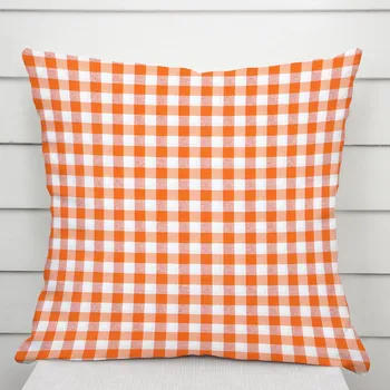 Povlak na dekorativní polštářek Dekorační povlak na polštář Rebeka RE-005 Oranžovo-bílá kostka střední 50 x 50 cm