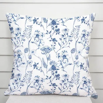 Povlak na polštářek Dekorační povlak na polštář PML-060 Modré luční kvítí na bílém 50 x 50 cm